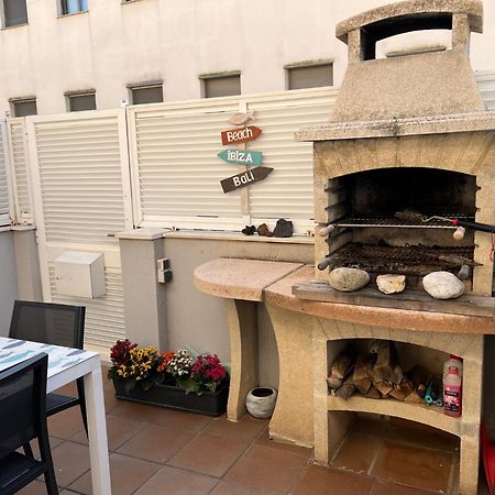 Cozy Beach House With Pool & Bbq Cubelles Buitenkant foto