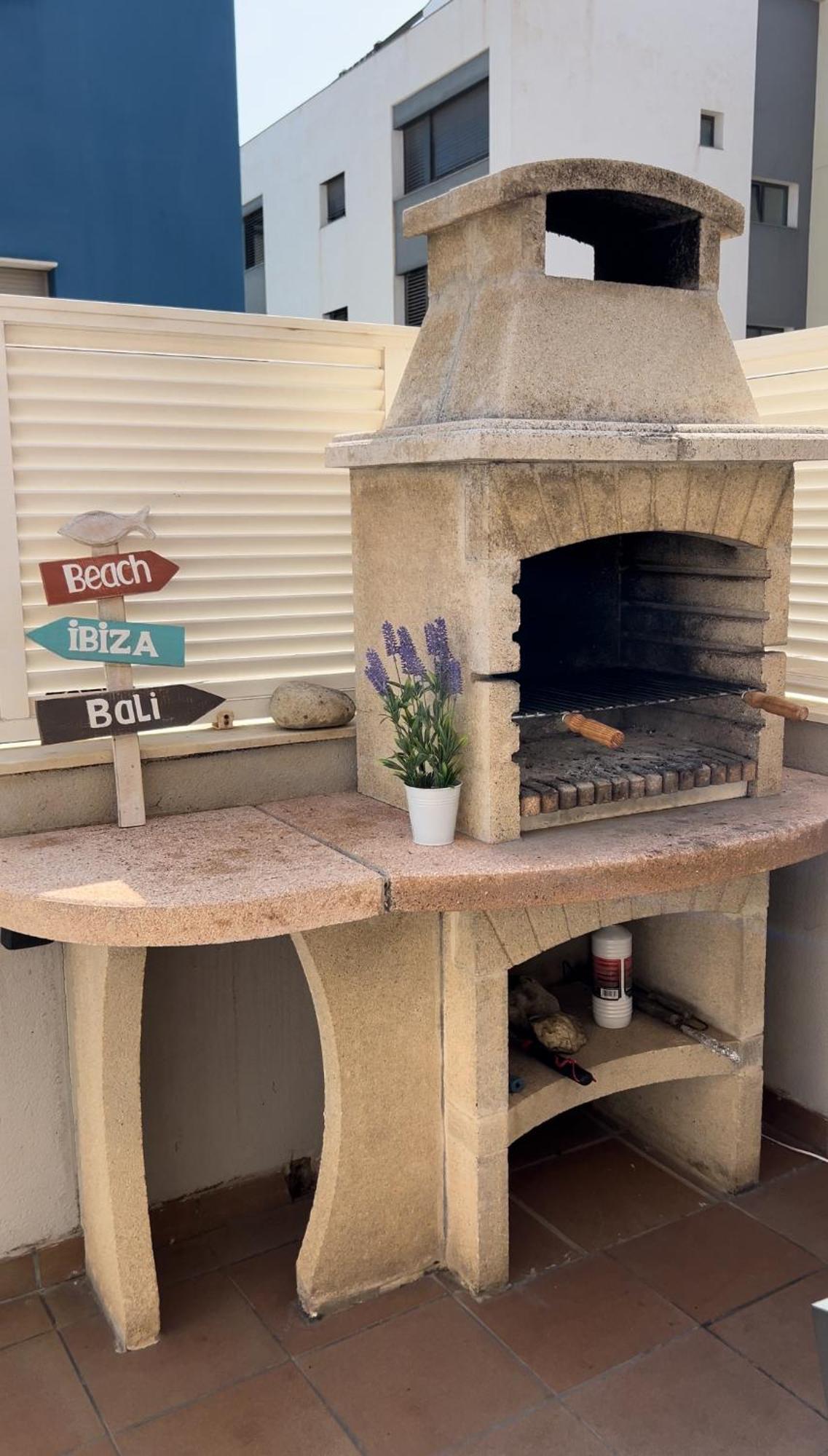 Cozy Beach House With Pool & Bbq Cubelles Buitenkant foto